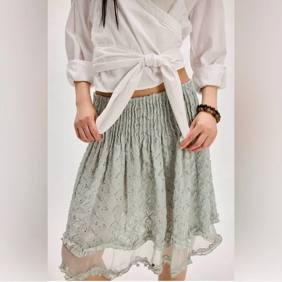 New! Free People Sanderson Midi Skirt in color Sky Gray size medium - Picture 2 of 7